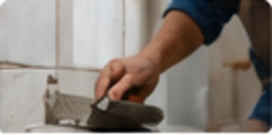 Maçon au travail